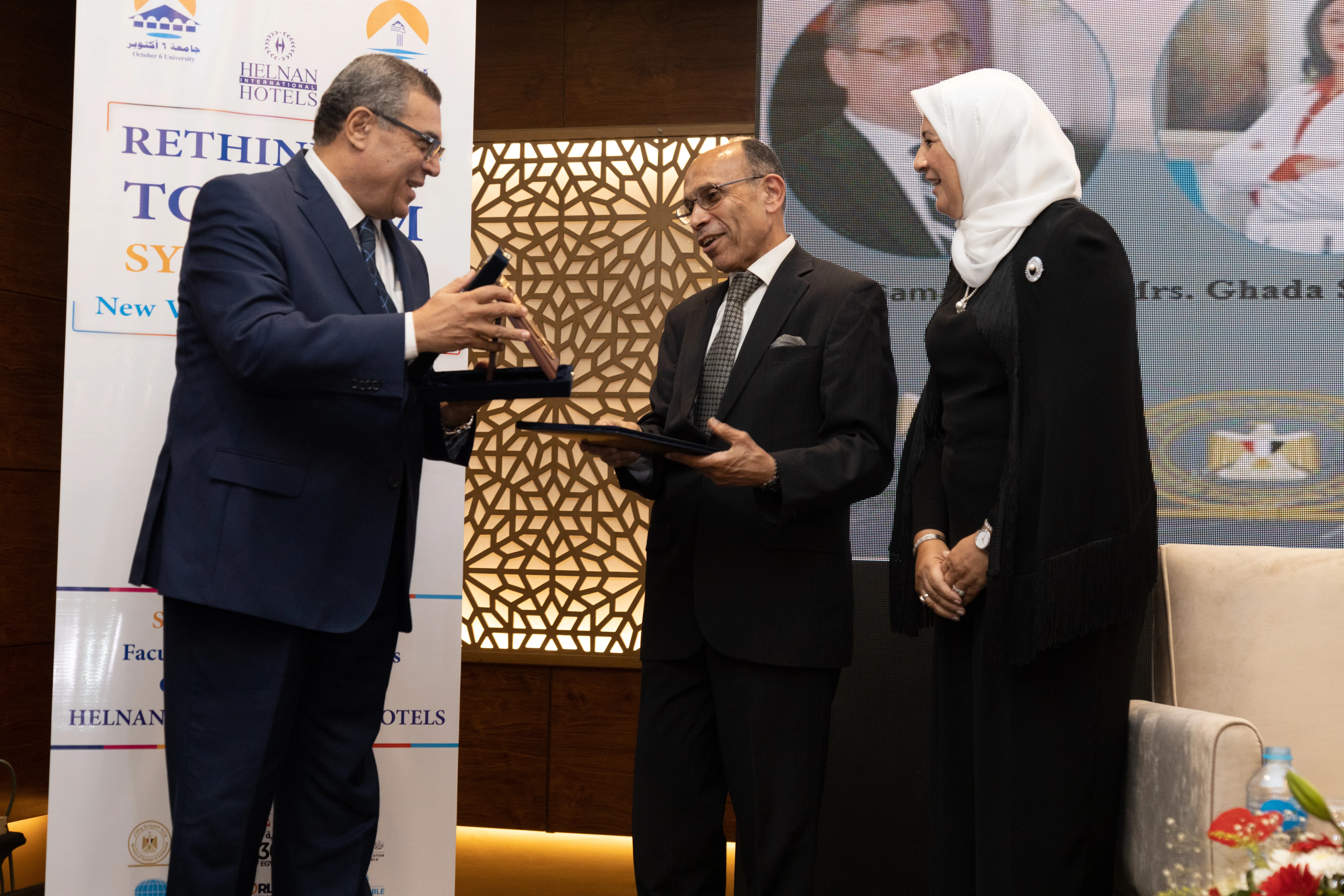 اليوم العالمي للاثار 15