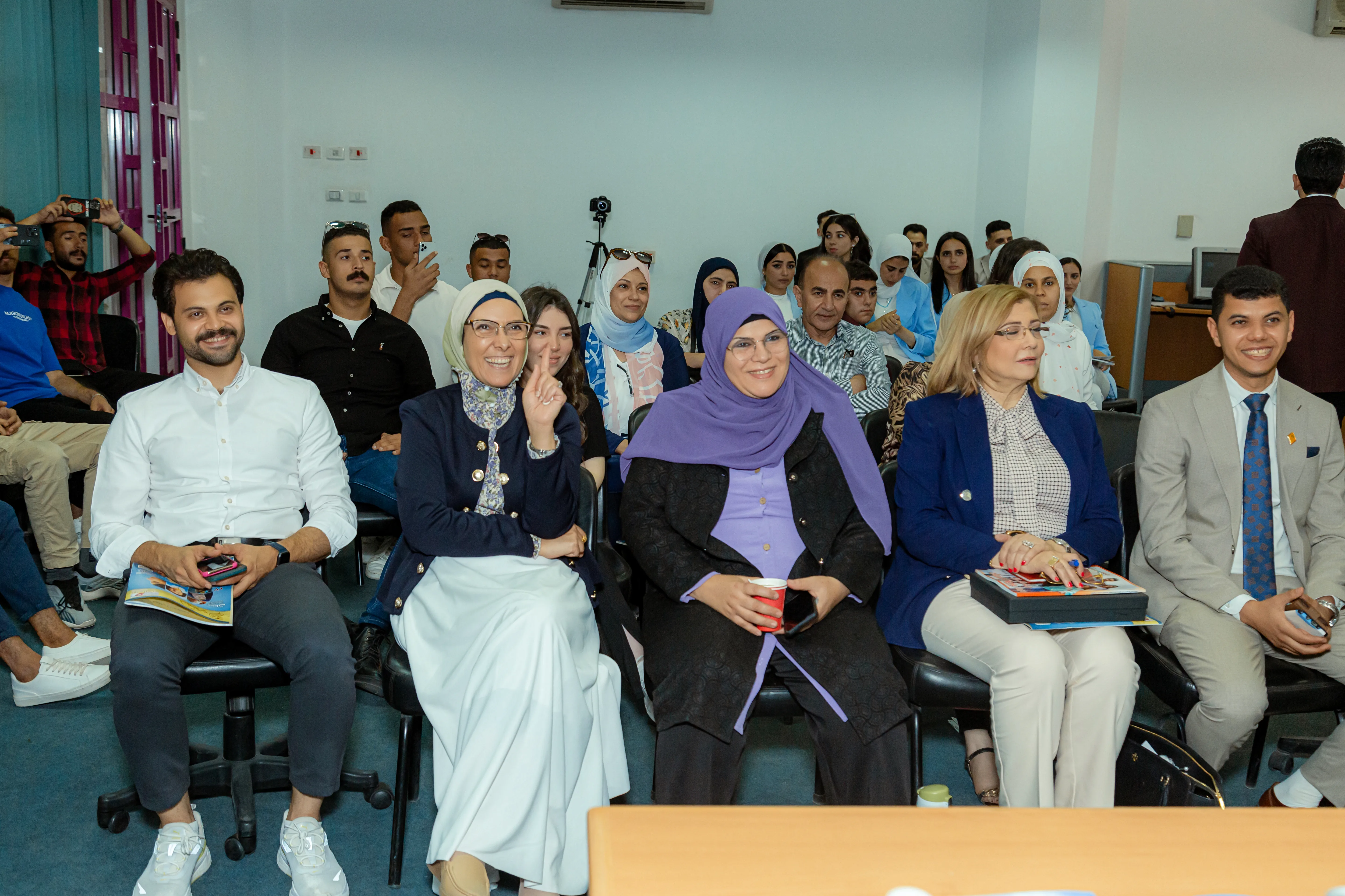 مناقشة مشاريع التخرج 2023 14