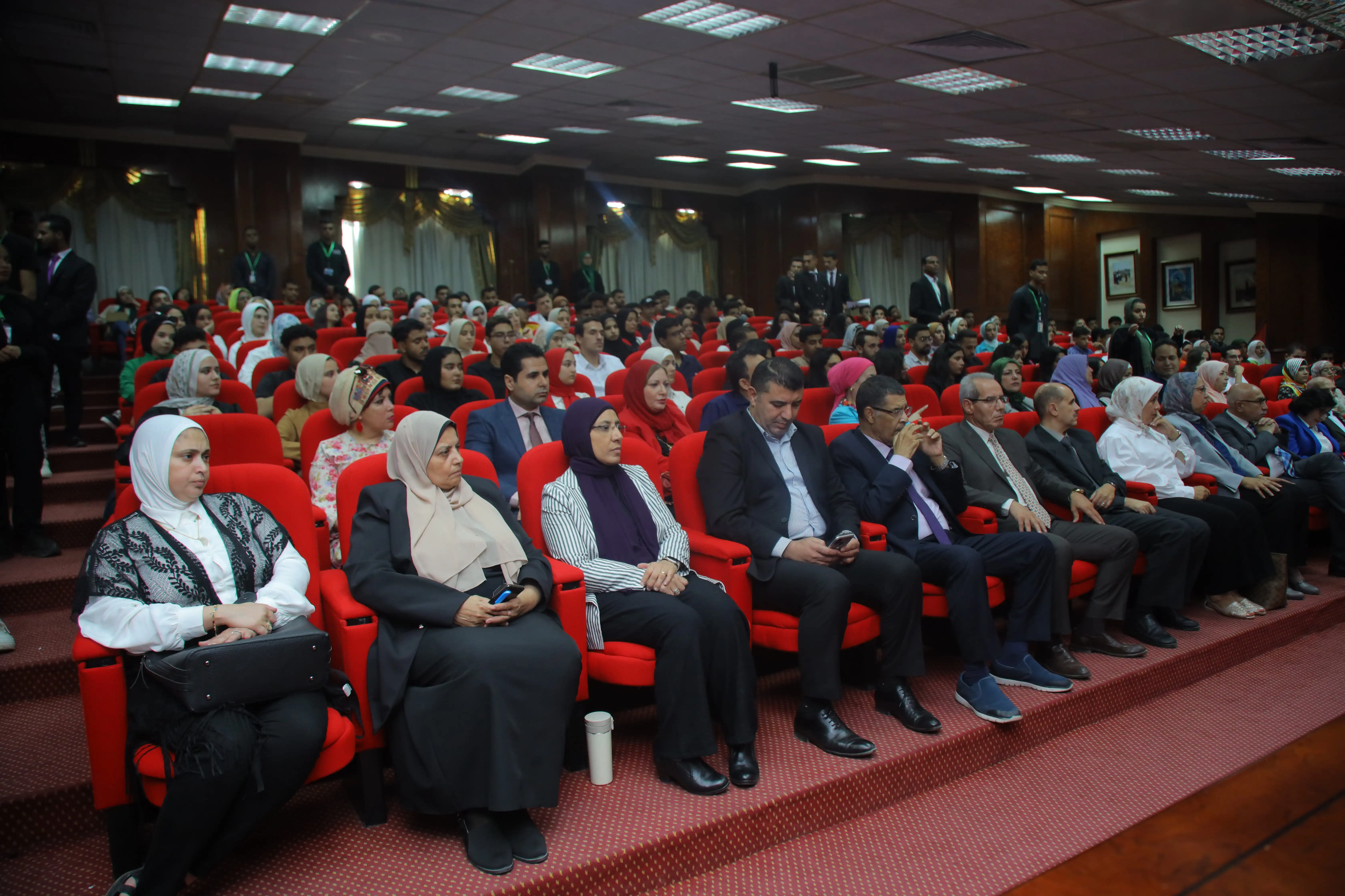 مؤتمر الشباب وتحديات المستقبل والهوية 7
